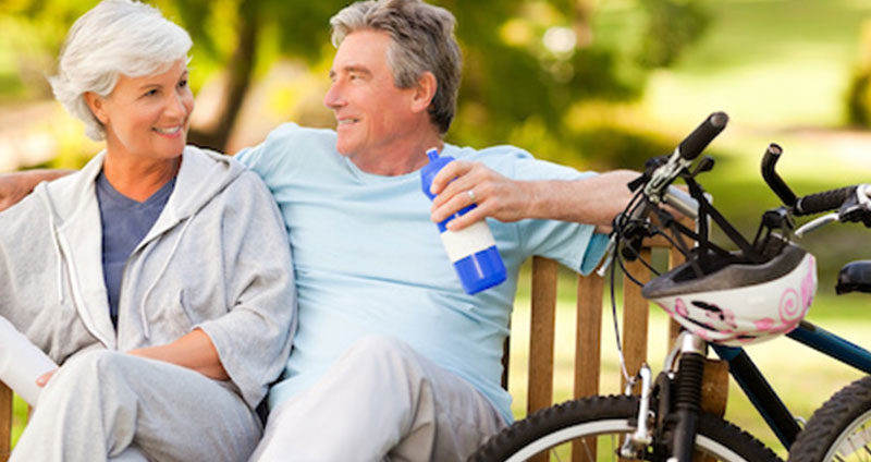 Comment fournir de l’aide à mon parent âgé qui vit à la maison ?