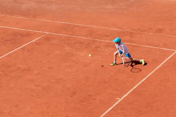 Quels sont les dernières innovations en matière de construction de courts de tennis en gazon synthétique à Nice ?