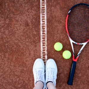 Comment Choisir des Raquettes de Tennis Adaptées à Votre Niveau de Jeu