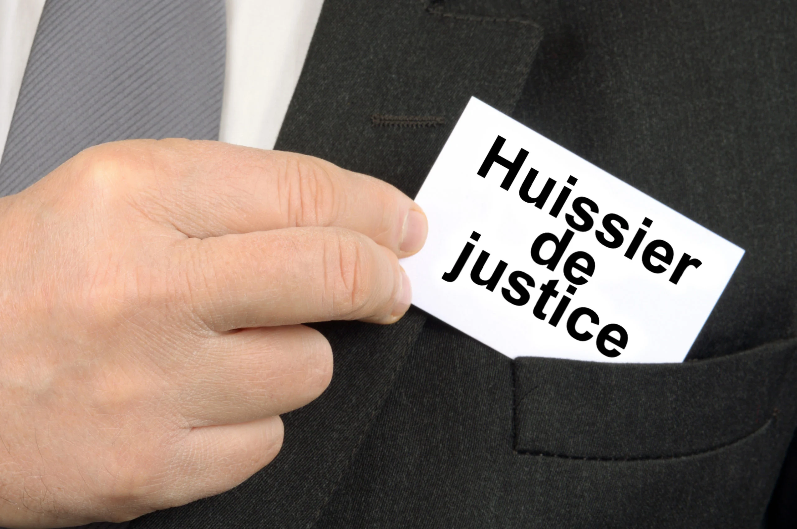 La Réactivité des Huissiers de Justice à Lyon : Gestion des Situations d’Urgence