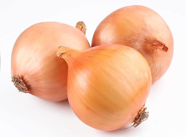 Oignons : un remède naturel contre le rhume et la grippe ?