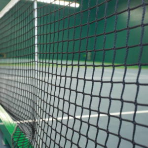 Les considérations de maintenance spécifiques associées à un court de tennis en béton poreux à Colombes