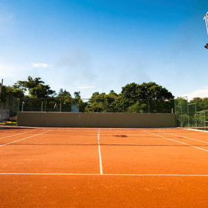 L’Avantage des Matériaux Locaux dans la Construction d’un Court de Tennis à Avignon
