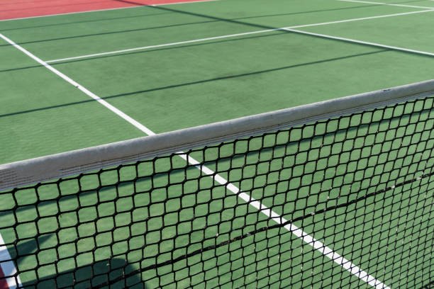 Comment la rénovation d’un court de tennis à Montpellier peut-elle créer des opportunités d’emploi ?