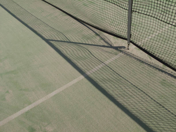 Pourquoi la Construction d’un court de tennis en béton poreux à Saint-Tropez prolonge-t-elle la durée de vie du terrain ?