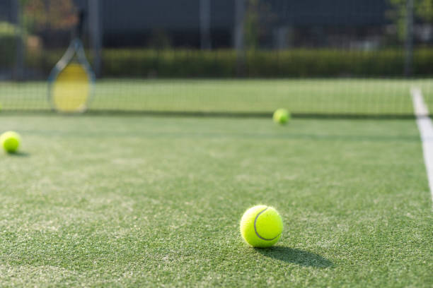 Construction d'un court de tennis à Saint-Raphaël