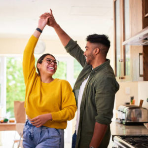 Comment les agences matrimoniales à Lyon utilisent la psychologie pour former des couples solides