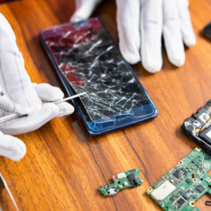 Où effectuer une réparation de smartphones à Lyon 6 pour un souci de batterie ?