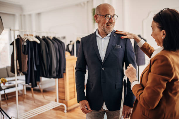 Comment accessoiriser un costume sur mesure à Lyon pour un mariage ?