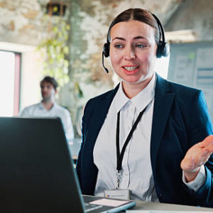 Vidéo Marque Employeur Paris : Pourquoi une vidéo efficace fidélise 3 fois plus les talents ?