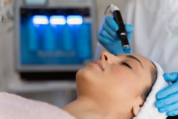 Un hydrafacial à Lyon est-il adapté aux peaux sensibles ?