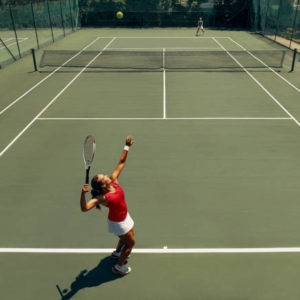 Quelle entreprise contacter pour une construction court de tennis gazon synthetique à Toulon durable ?