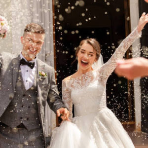 Comment obtenir un tombé parfait avec un costume de mariage Lyon grâce aux retouches ?