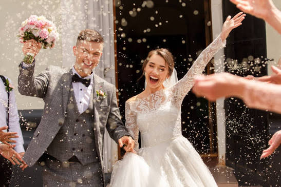 Comment obtenir un tombé parfait avec un costume de mariage Lyon grâce aux retouches ?