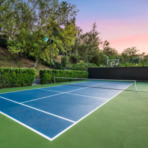 Pourquoi faire appel à un spécialiste pour une construction court de tennis en gazon synthétique à Nice ?