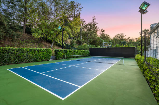 Pourquoi faire appel à un spécialiste pour une construction court de tennis en gazon synthétique à Nice ?