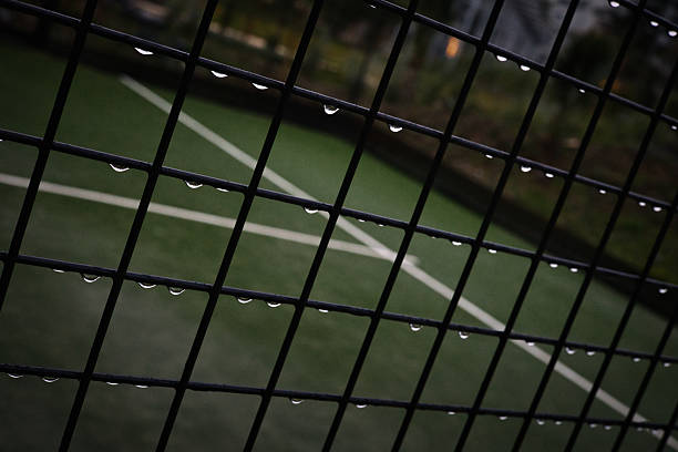 Comment choisir la finition lors d’une rénovation court de tennis en résine synthétique à Cannes ?